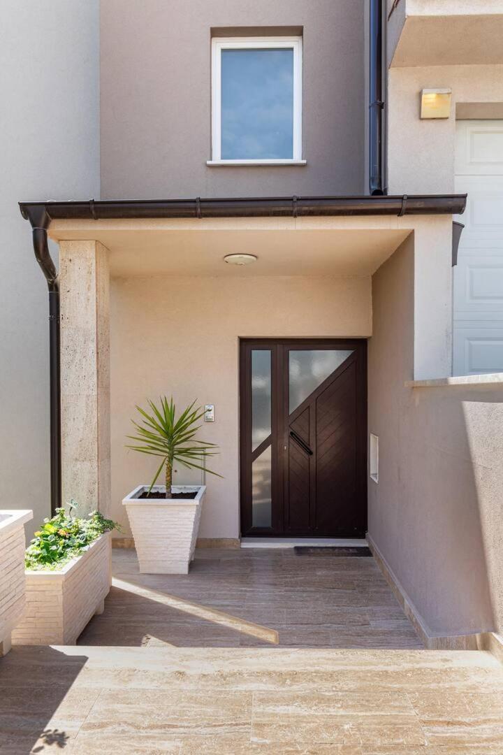 Apartamento Sunny Garden Adria Split Exterior foto